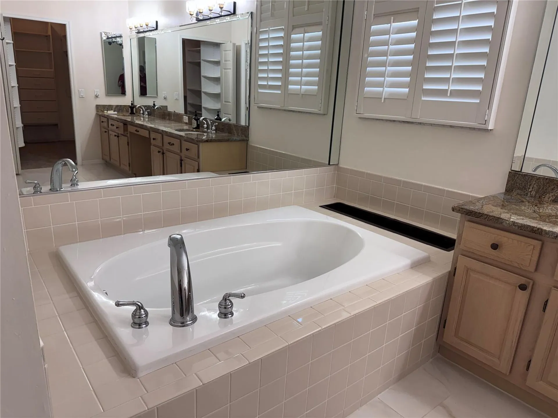 1230 Berkshire Lane Tarpon Springs FL 34688