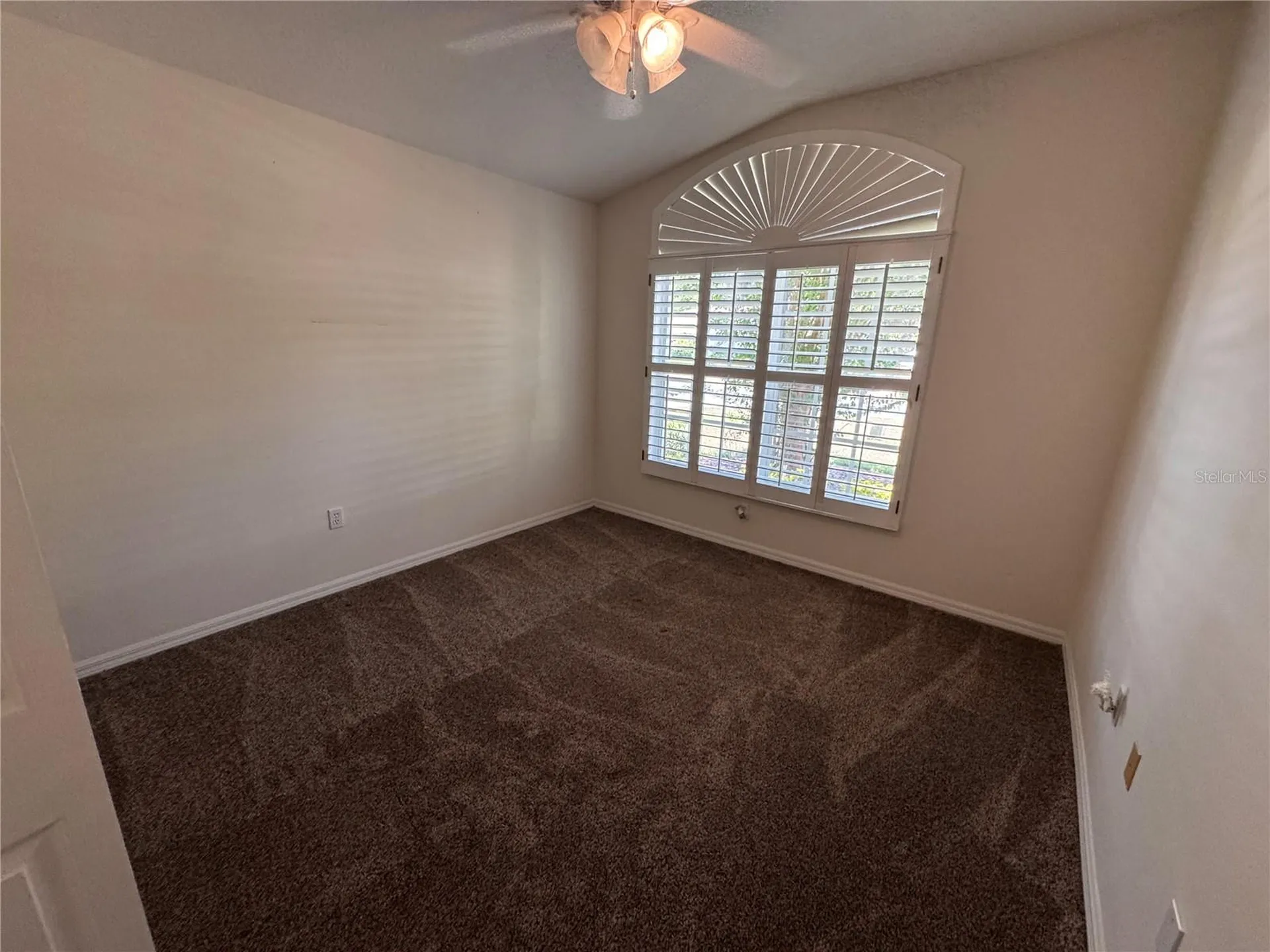1230 Berkshire Lane Tarpon Springs FL 34688