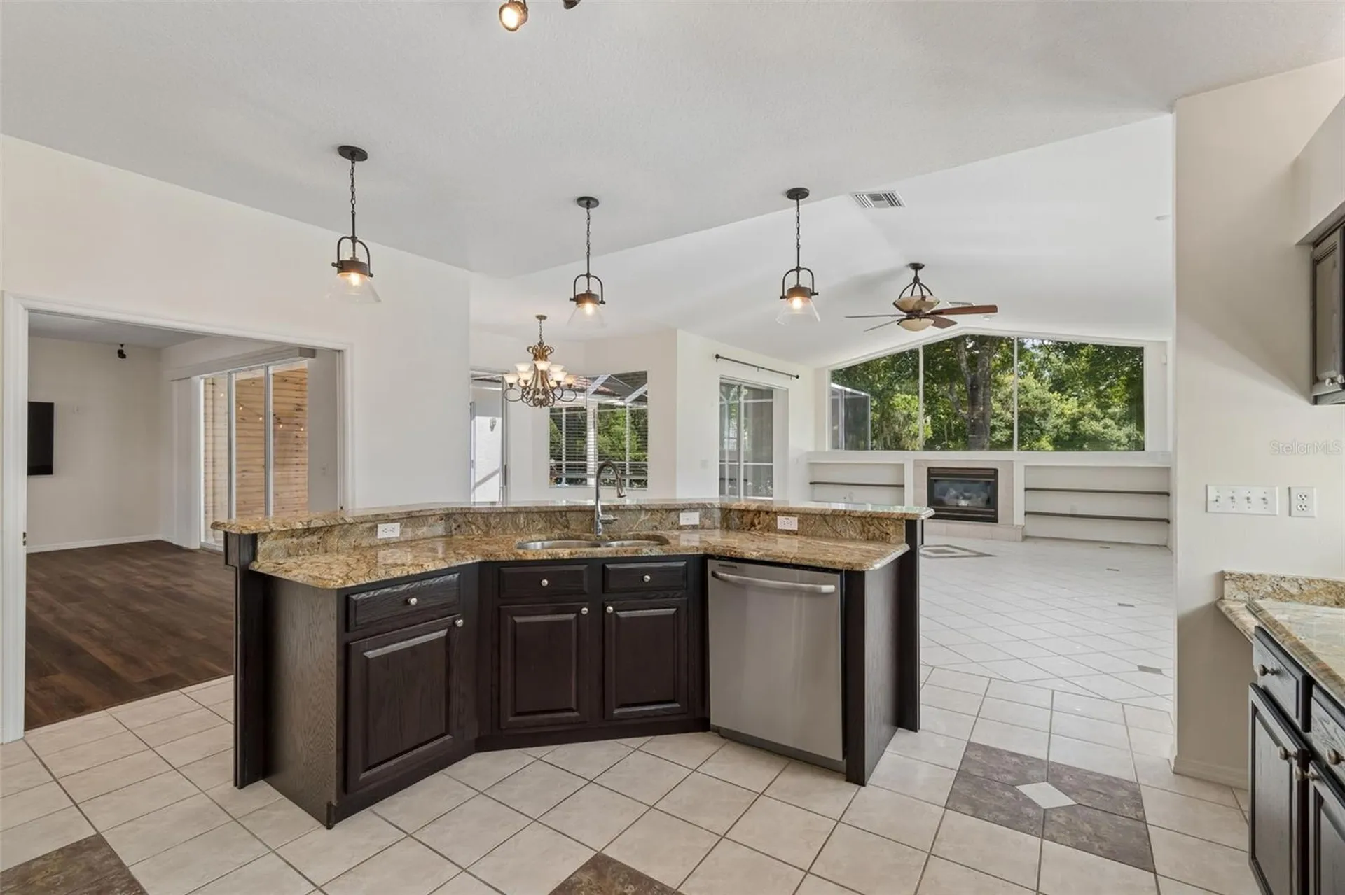 1230 Berkshire Lane Tarpon Springs FL 34688