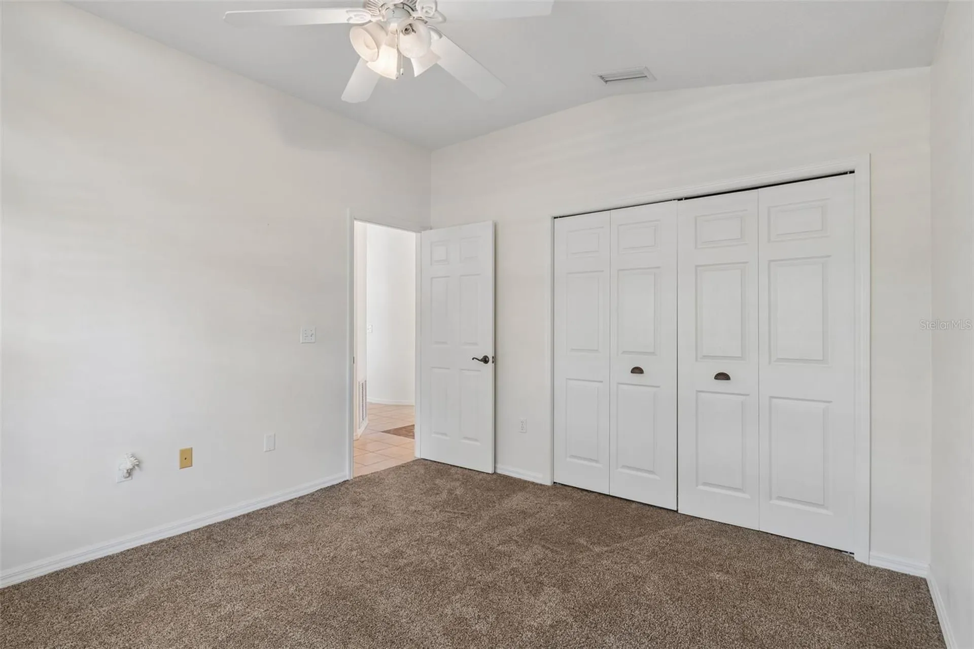 1230 Berkshire Lane Tarpon Springs FL 34688