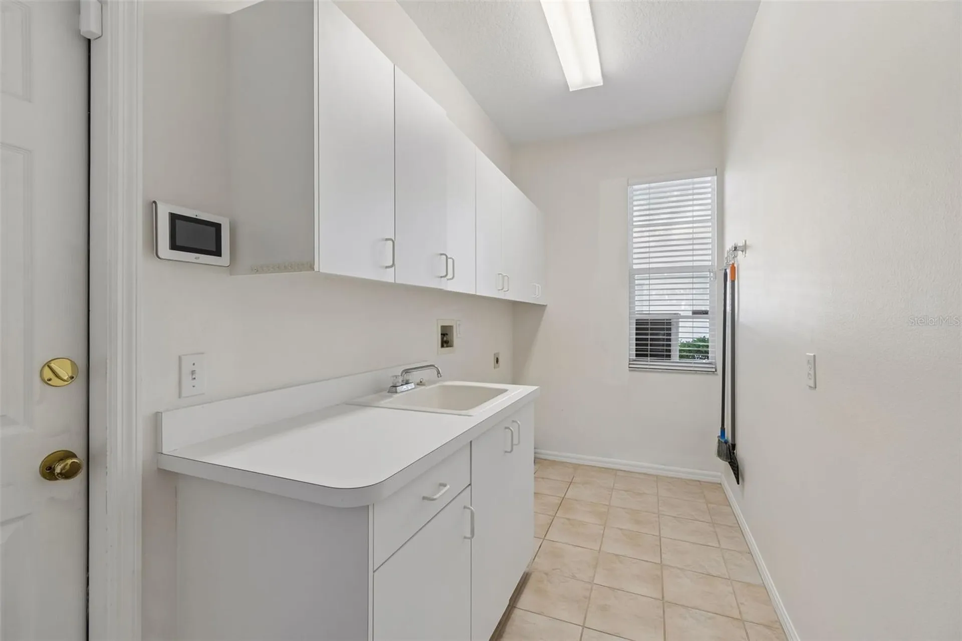 1230 Berkshire Lane Tarpon Springs FL 34688