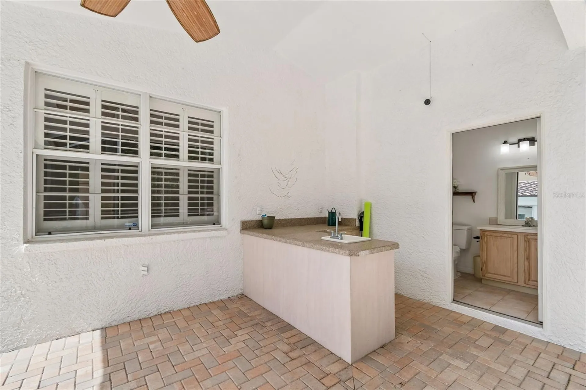 1230 Berkshire Lane Tarpon Springs FL 34688