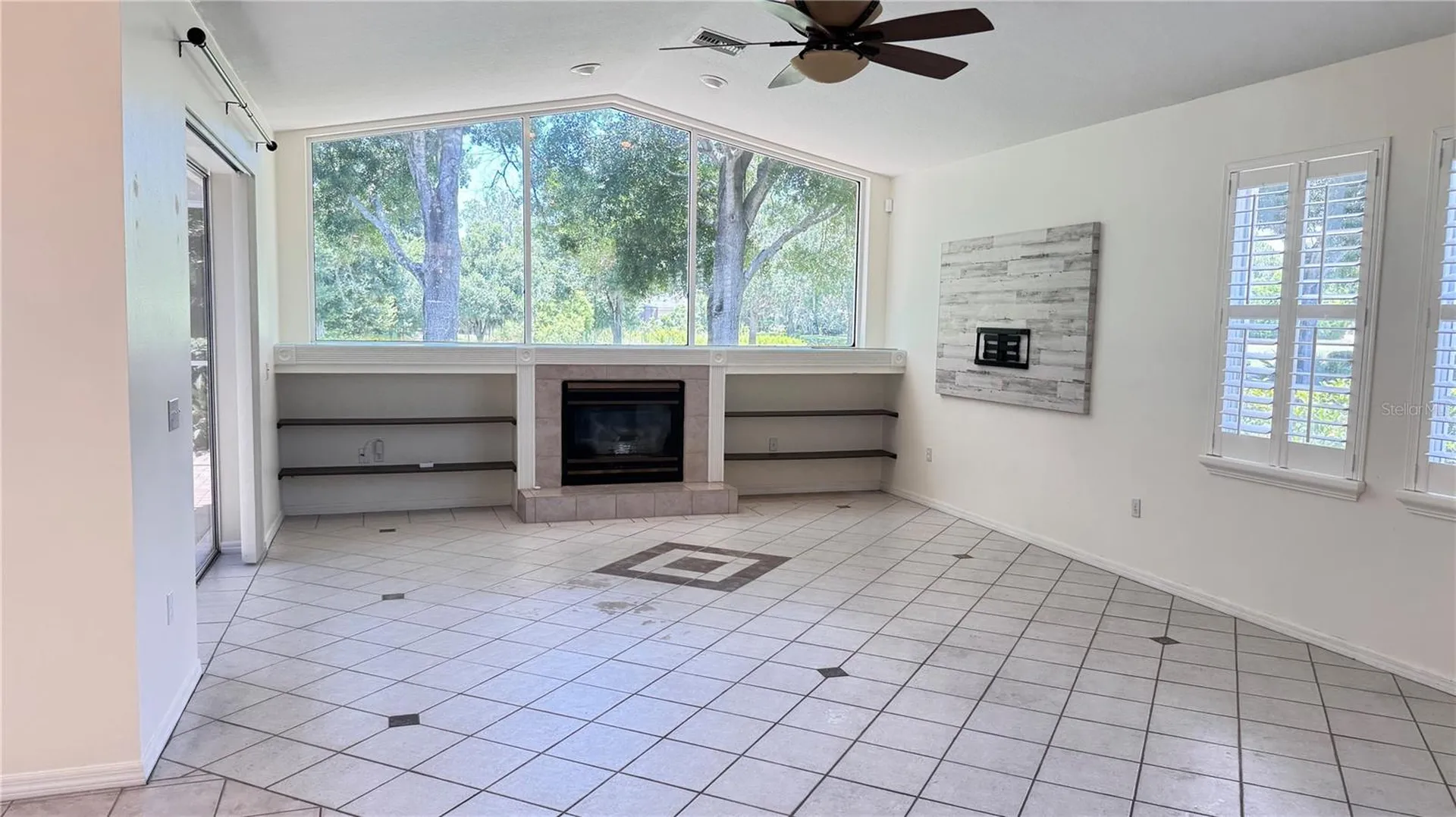1230 Berkshire Lane Tarpon Springs FL 34688