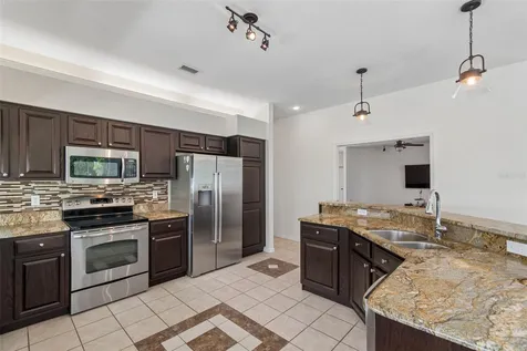 1230 Berkshire Lane Tarpon Springs FL 34688