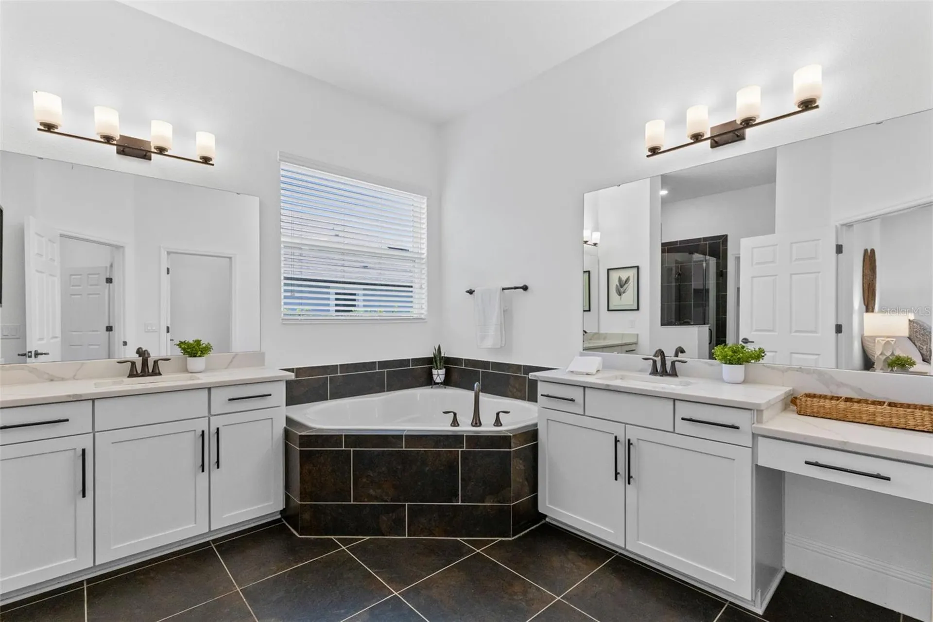 1743 Fullers Oak Loop Winter Garden FL 34787