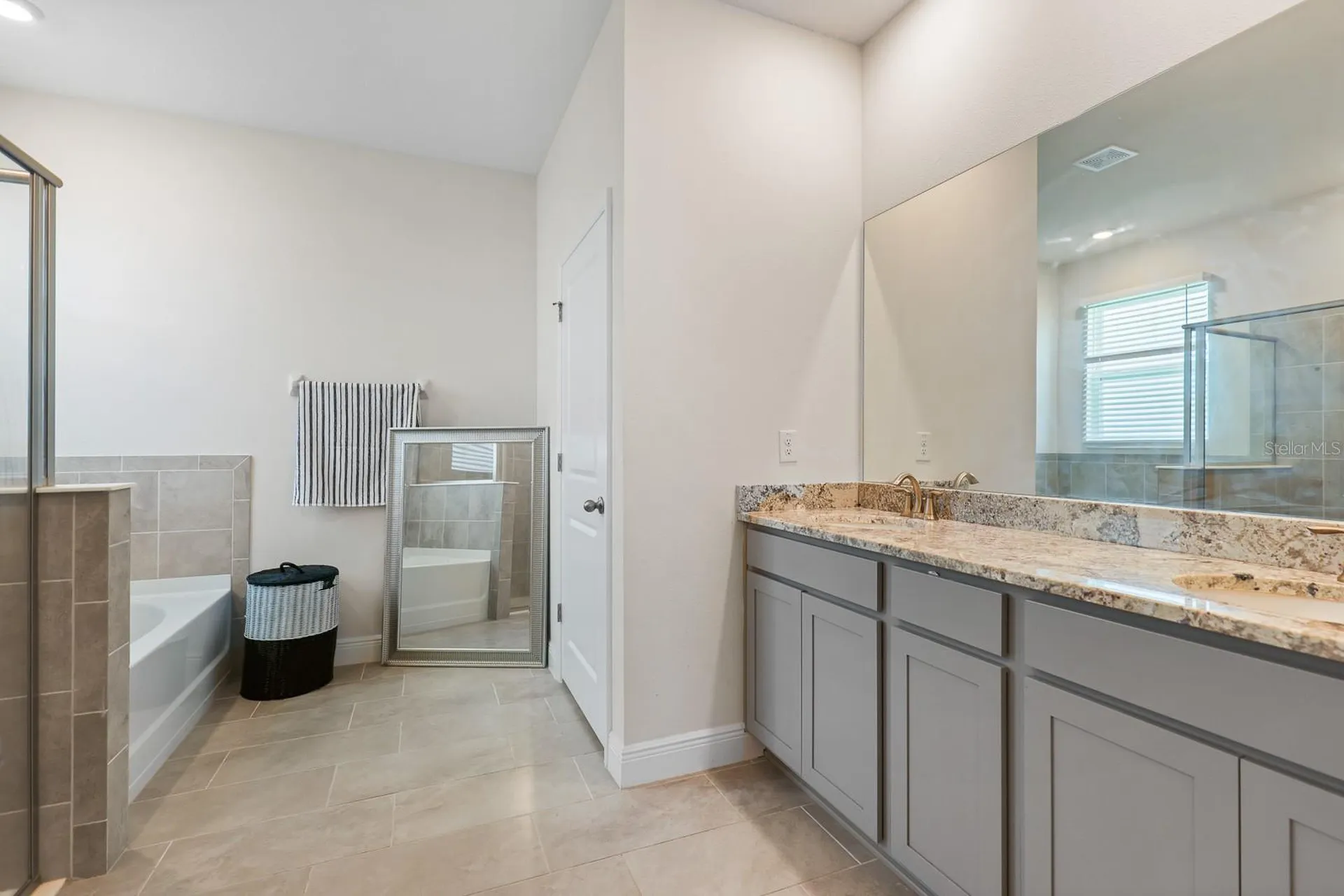 5689 Hawks Cay Street Apollo Beach FL 33572