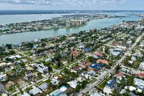 835 Bruce Avenue Clearwater Beach FL 33767