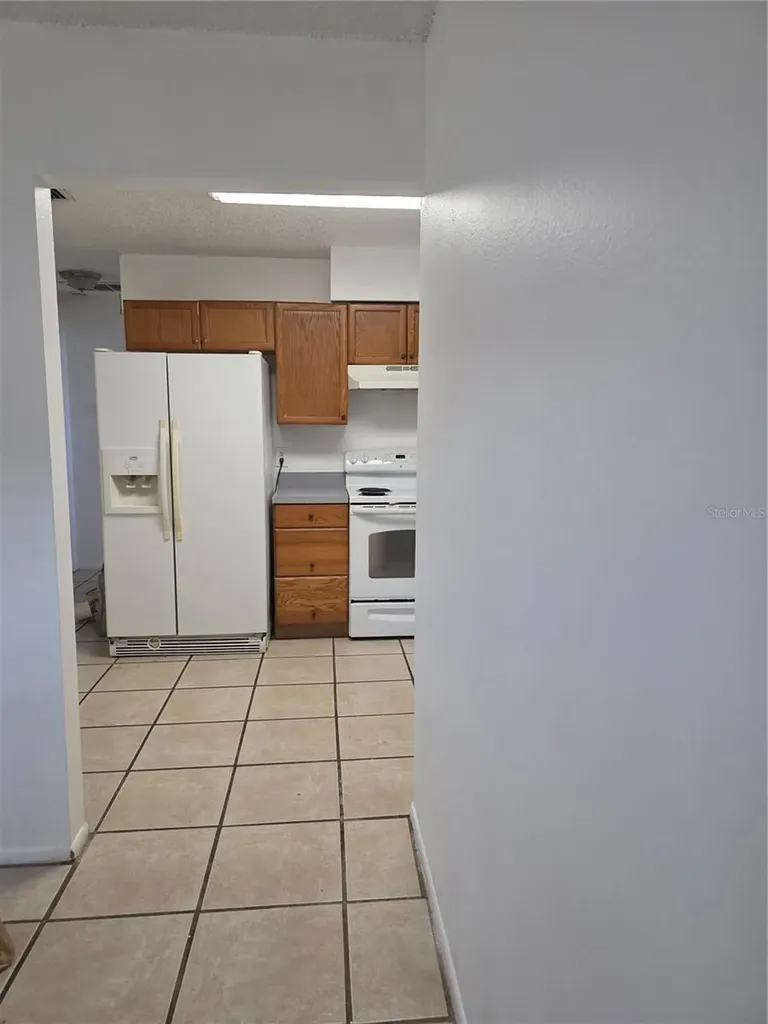 3074 Pine Tree Avenue Largo FL 33771