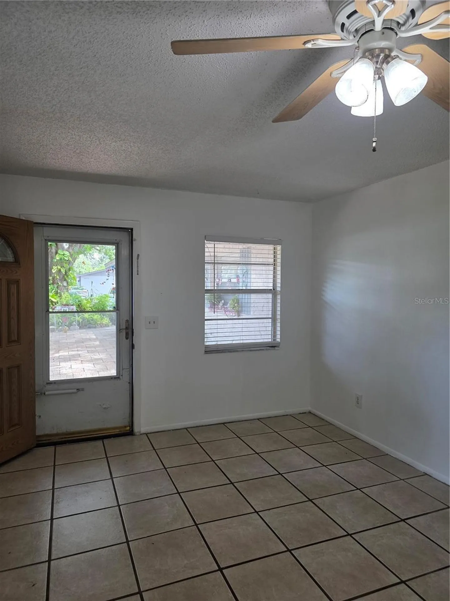 3074 Pine Tree Avenue Largo FL 33771