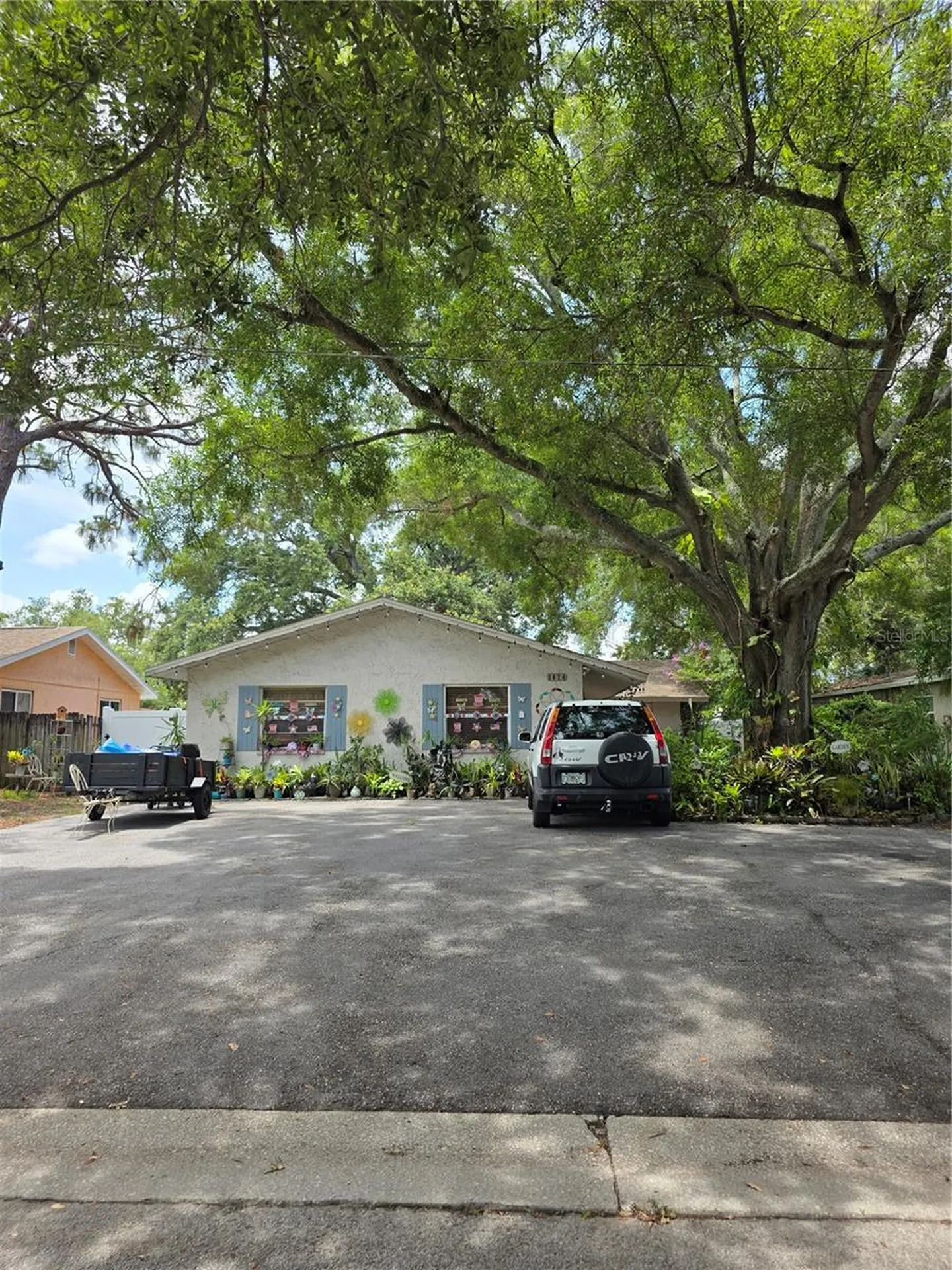 3074 Pine Tree Avenue Largo FL 33771