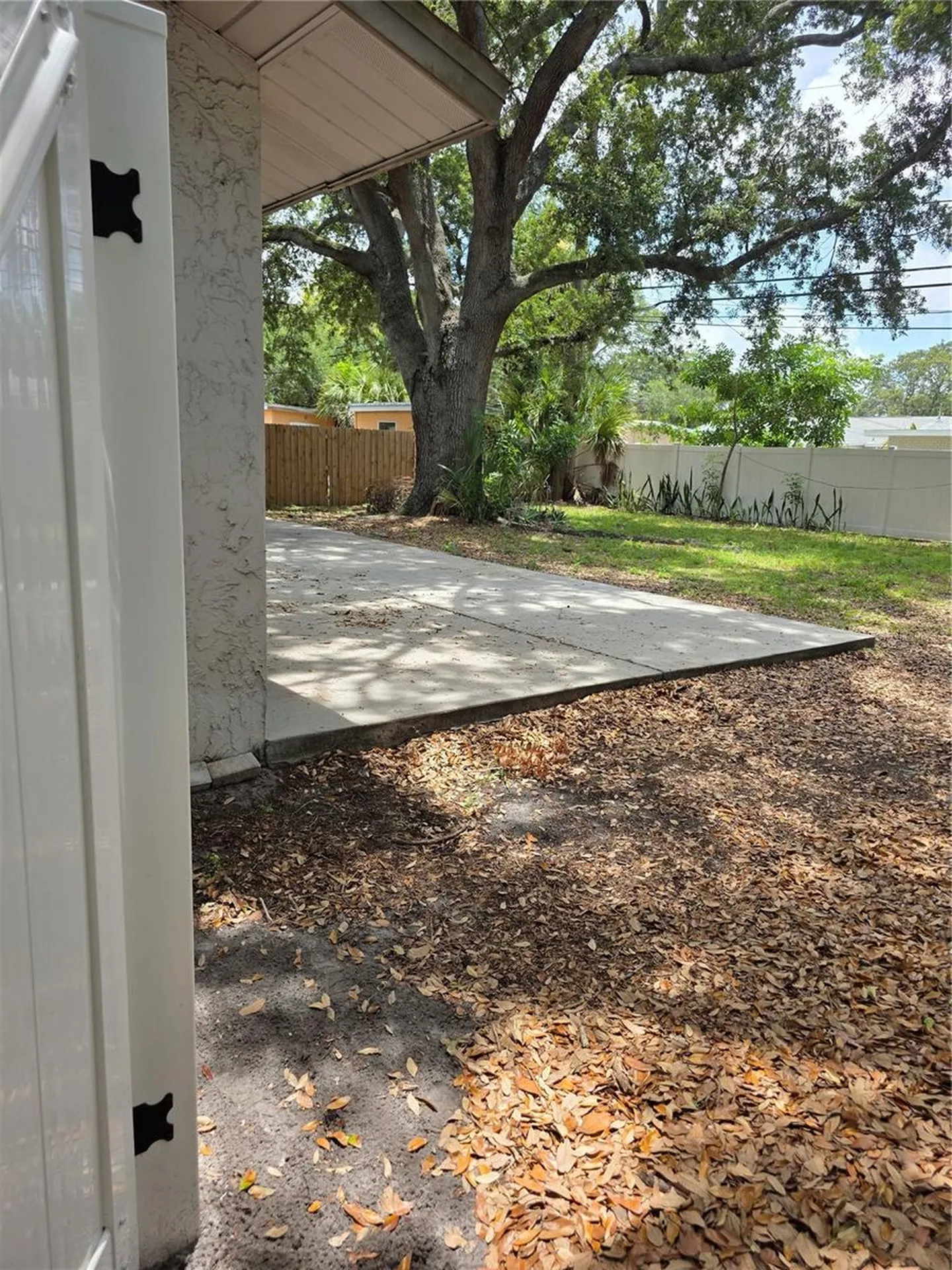 3074 Pine Tree Avenue Largo FL 33771