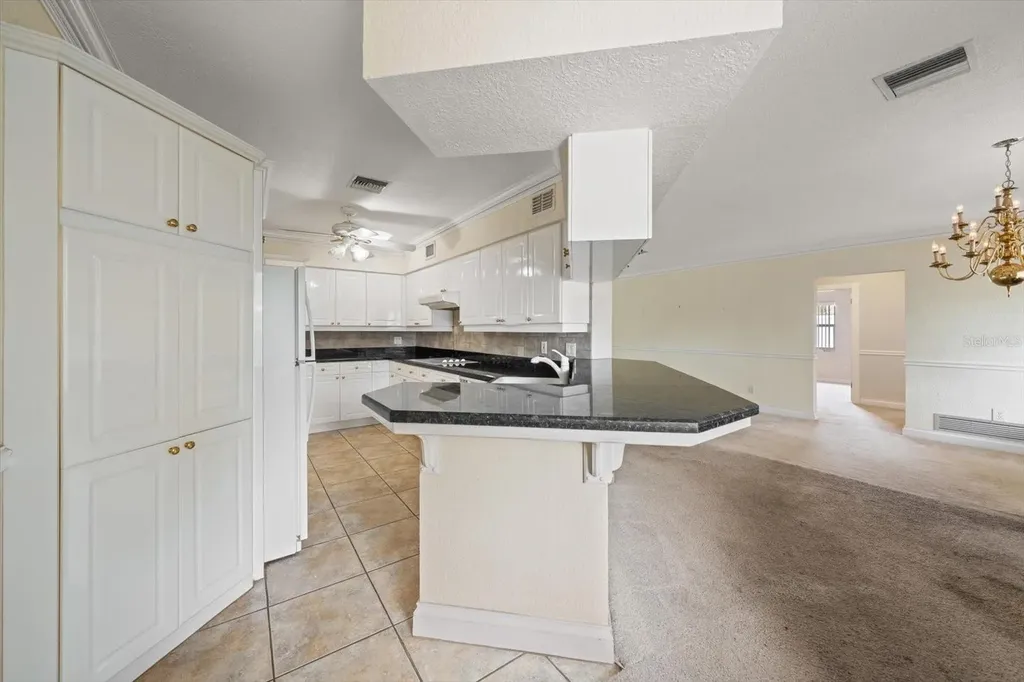 230 Garden Circle Belleair FL 33756