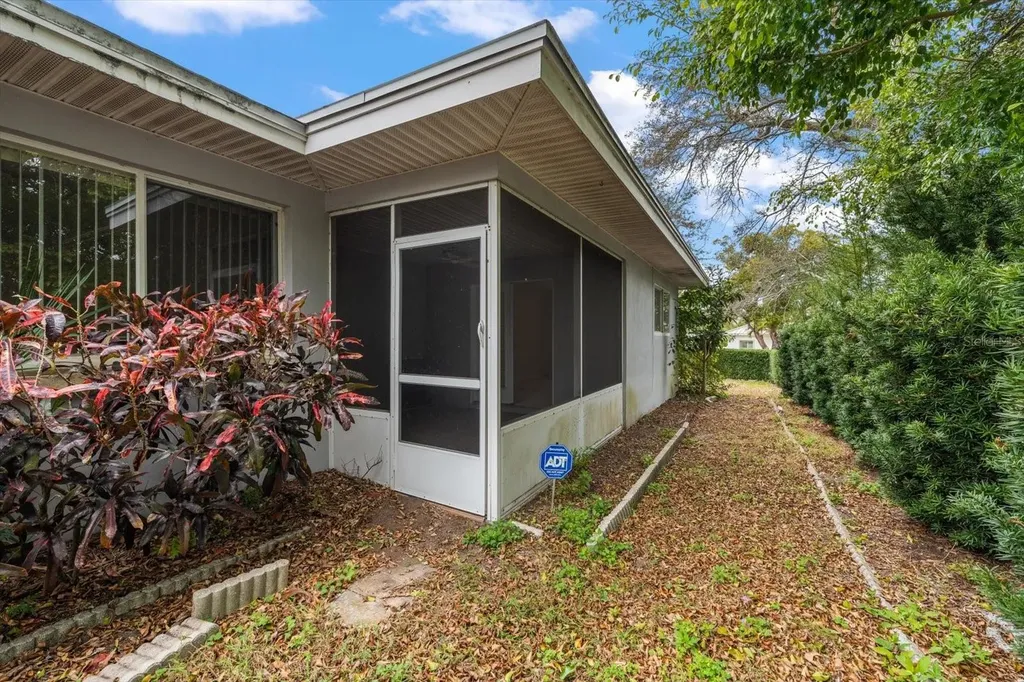 230 Garden Circle Belleair FL 33756