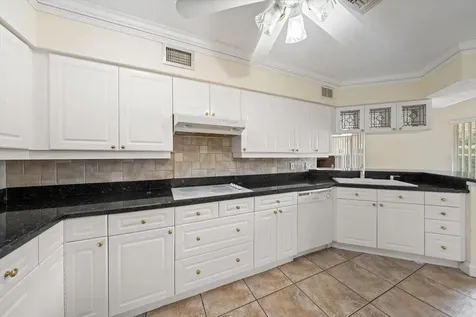 230 Garden Circle Belleair FL 33756