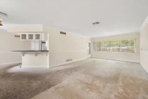 230 Garden Circle Belleair FL 33756