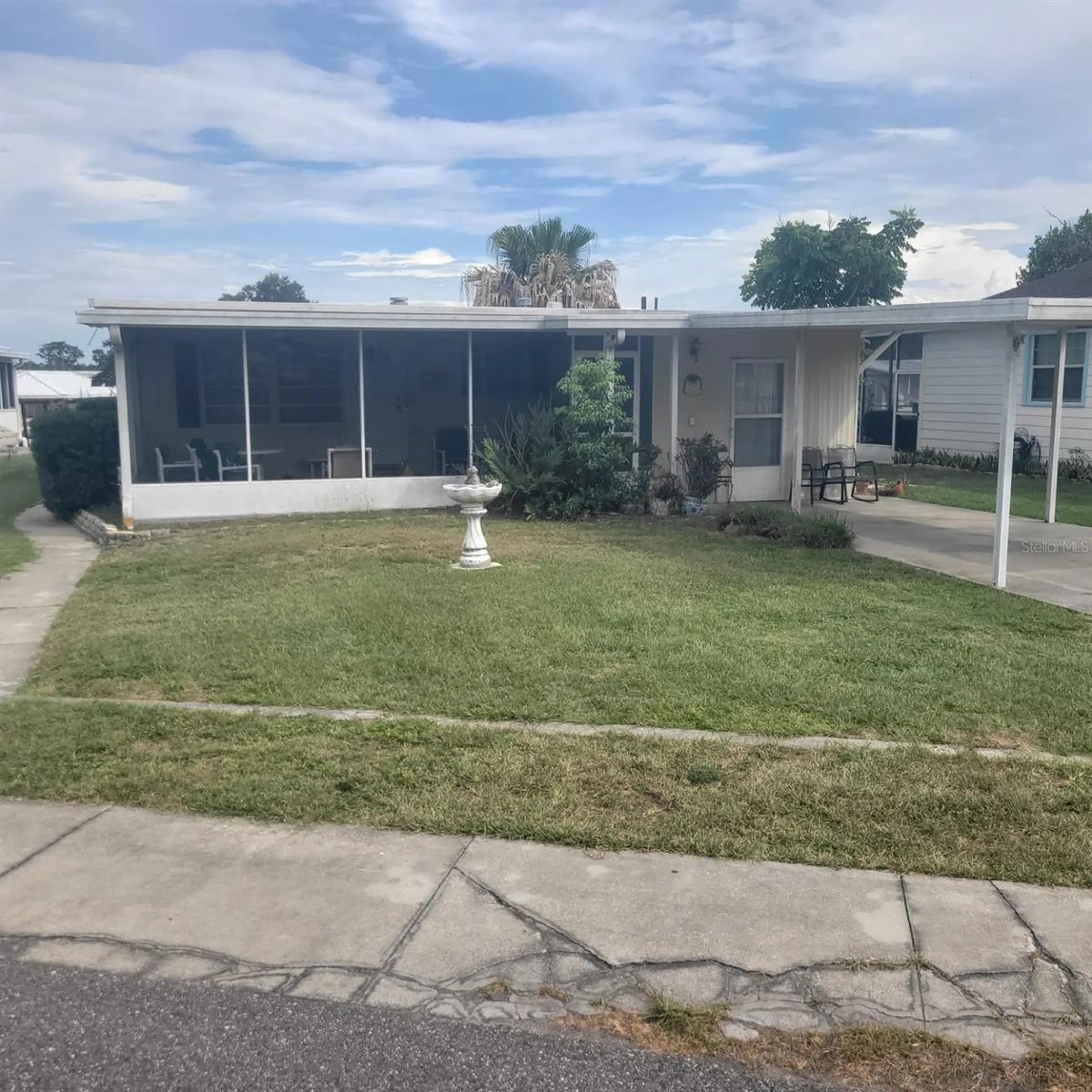 1403 Lakeview Drive Tavares FL 32778