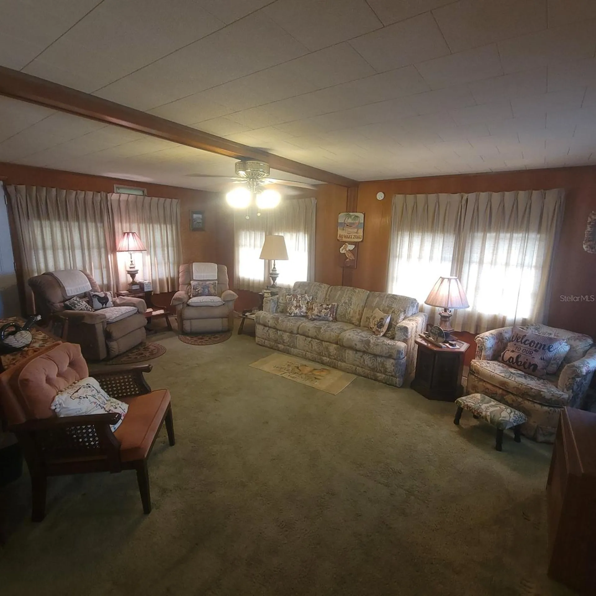 1403 Lakeview Drive Tavares FL 32778