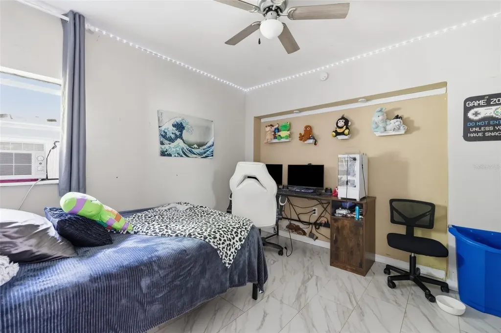 2706 E Annie Street Tampa FL 33612