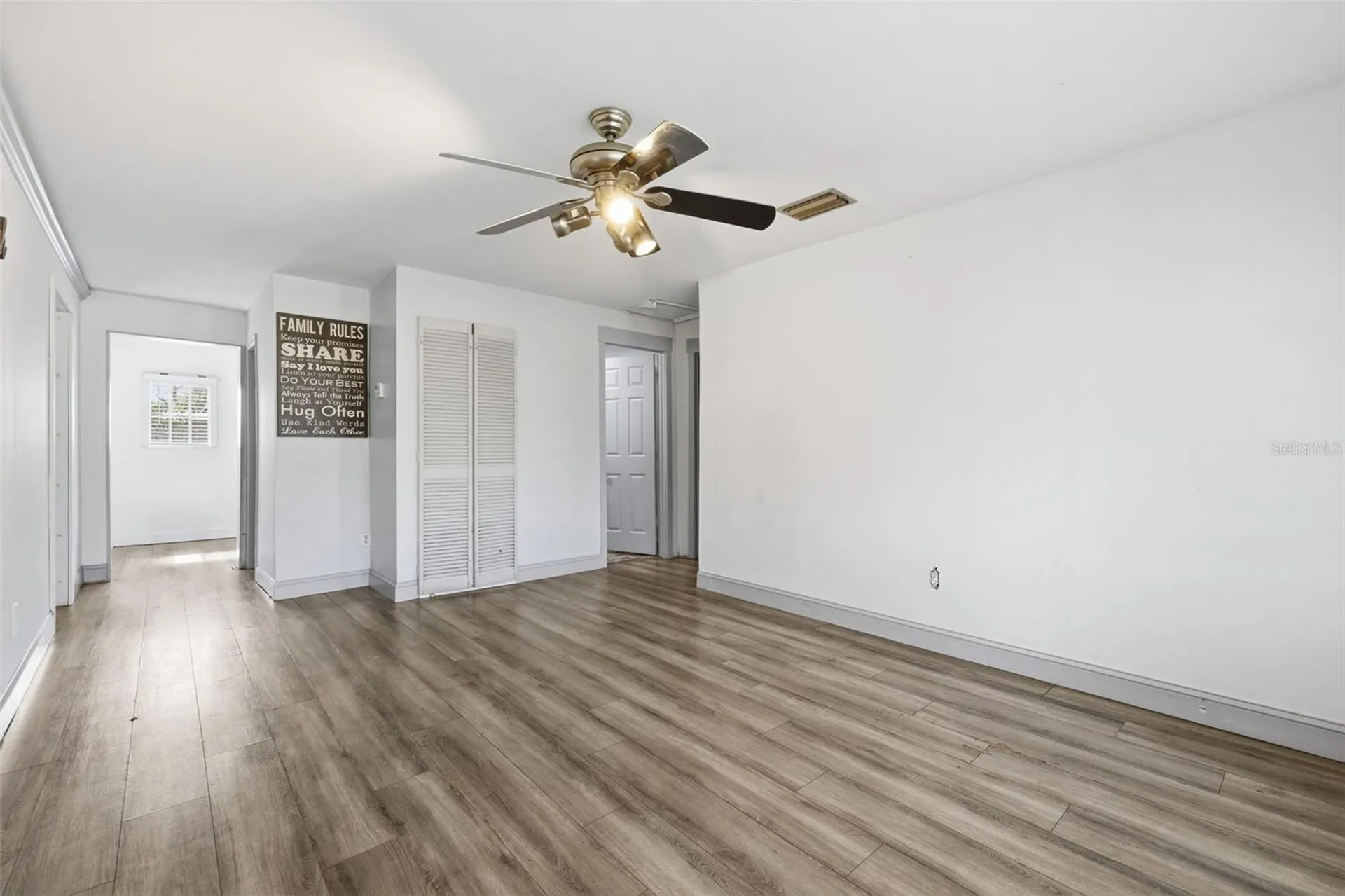 2706 E Annie Street Tampa FL 33612