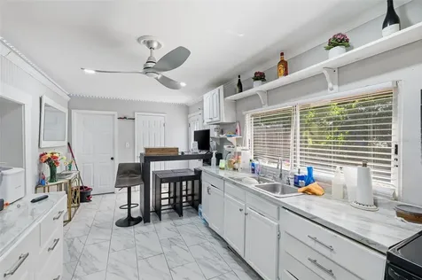 2706 E Annie Street Tampa FL 33612