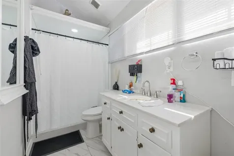2706 E Annie Street Tampa FL 33612