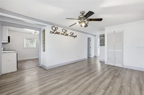 2706 E Annie Street Tampa FL 33612