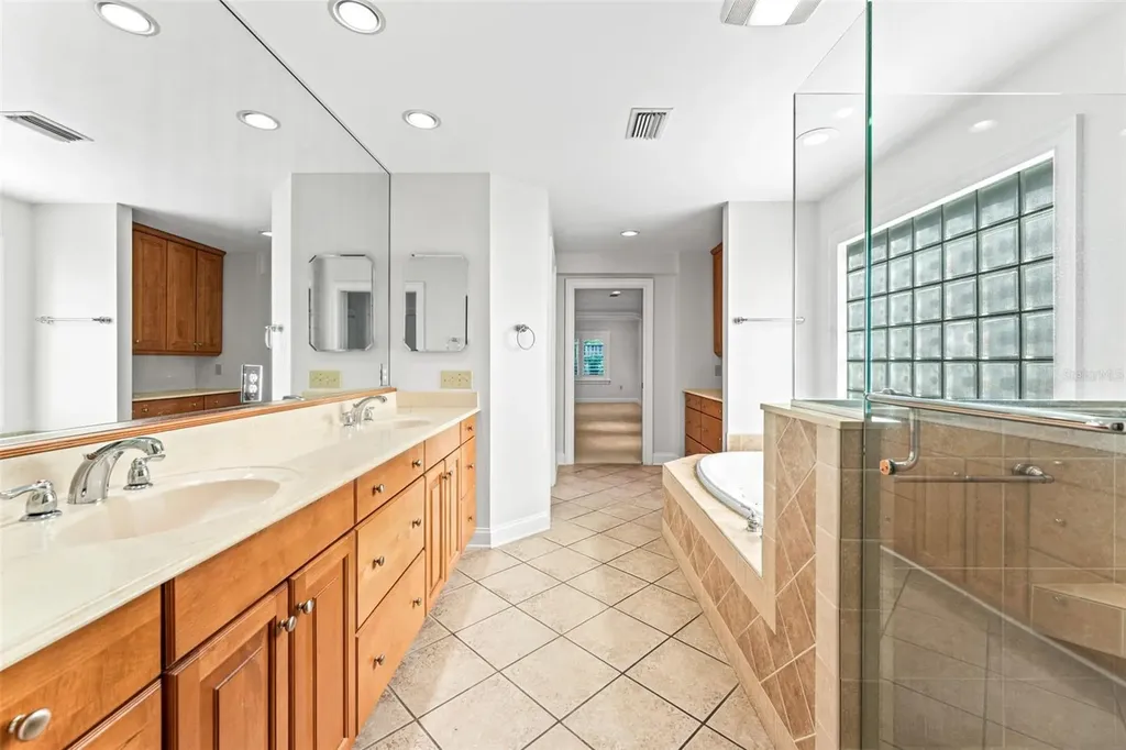 1222 Montcalm Street Orlando FL 32806