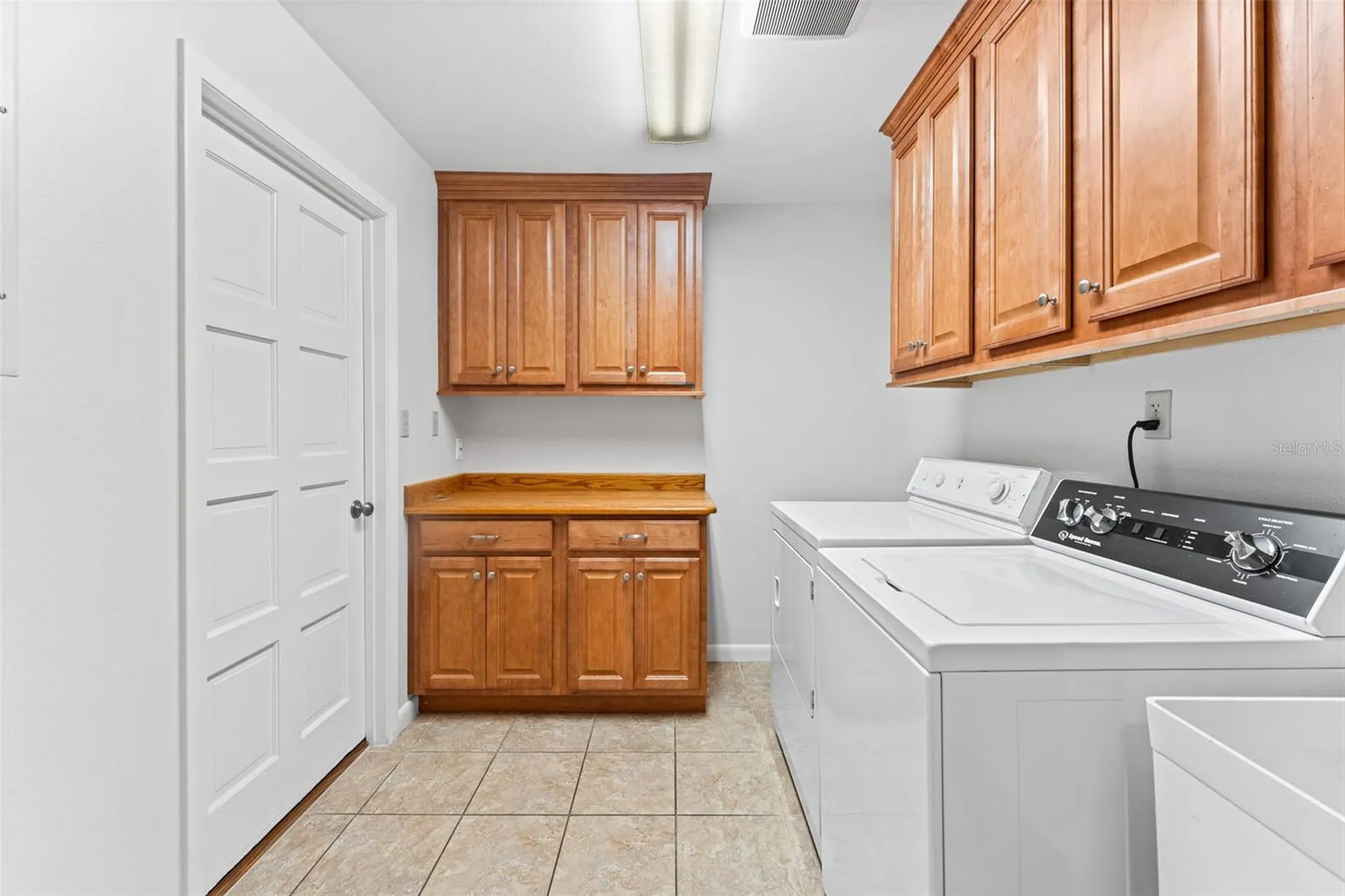 1222 Montcalm Street Orlando FL 32806