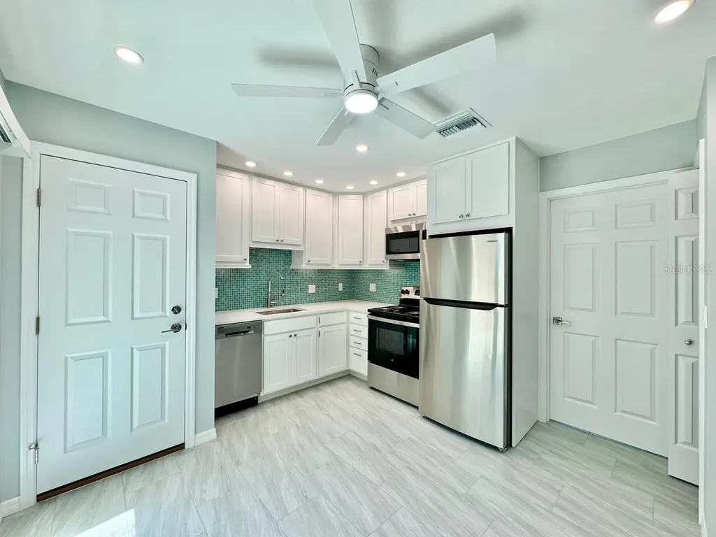 4306 Porpoise Drive Tampa FL 33617