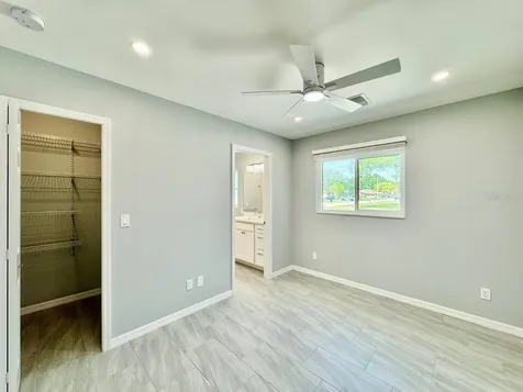 4306 Porpoise Drive Tampa FL 33617