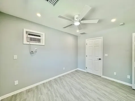 4306 Porpoise Drive Tampa FL 33617