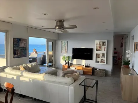 4939 Isla Verde Avenue Carolina PR 00979
