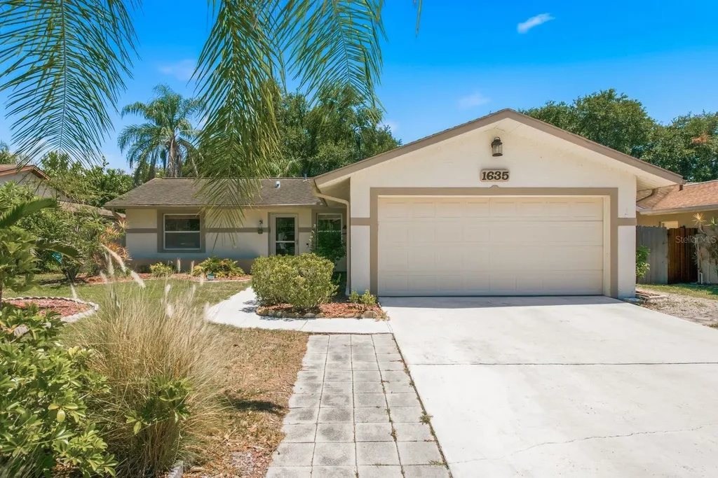 1635 Brandywine Way Dunedin FL 34698