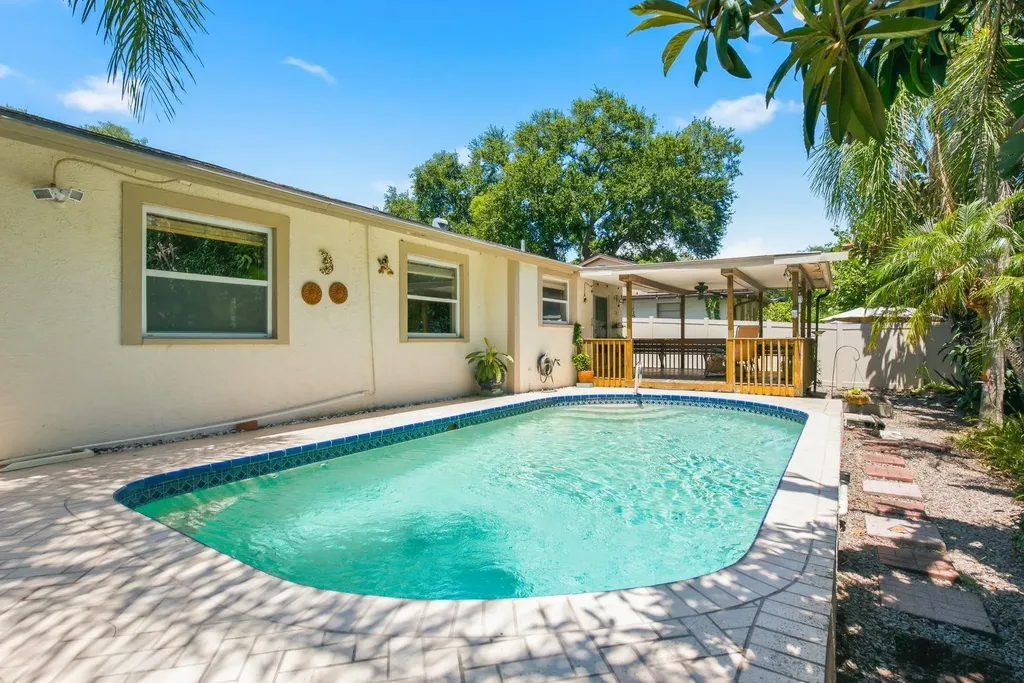 1635 Brandywine Way Dunedin FL 34698