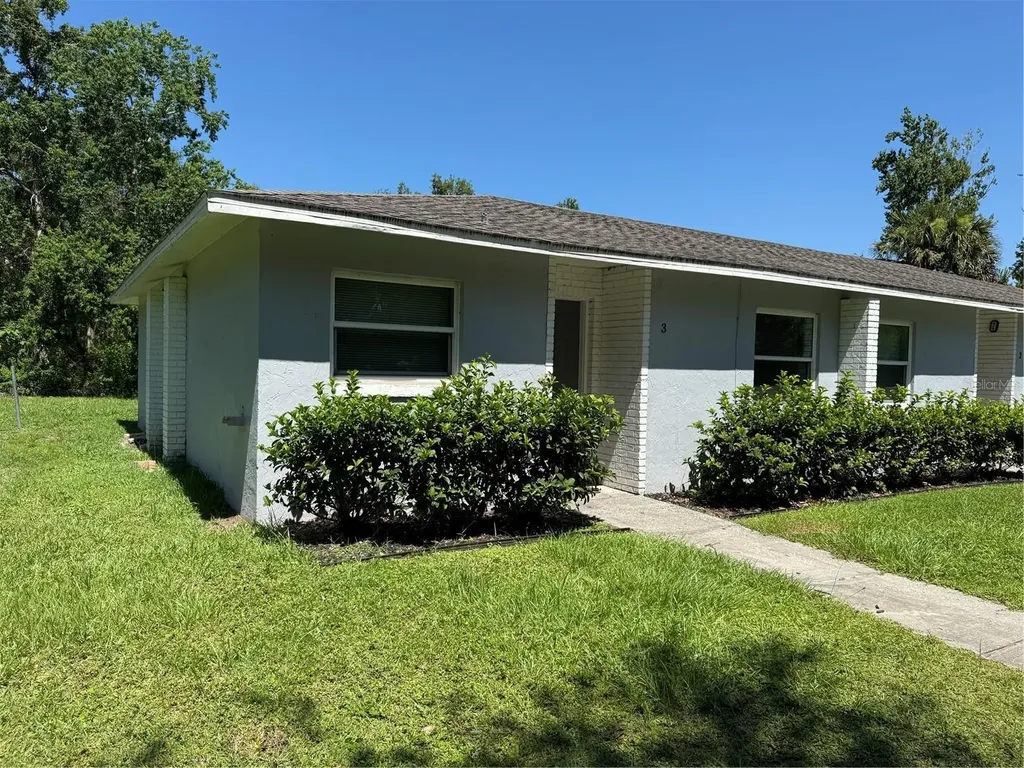712 Parkwood Avenue Groveland FL 34736