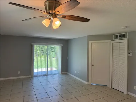 712 Parkwood Avenue Groveland FL 34736