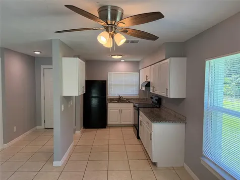 712 Parkwood Avenue Groveland FL 34736