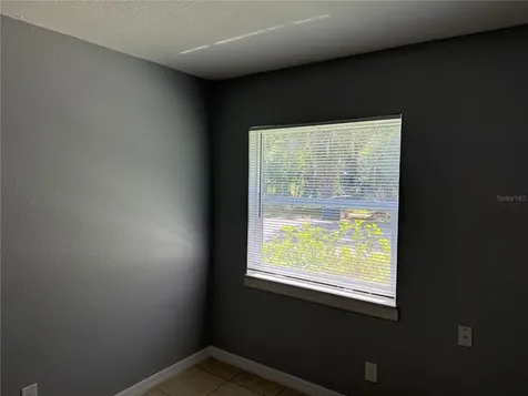 712 Parkwood Avenue Groveland FL 34736