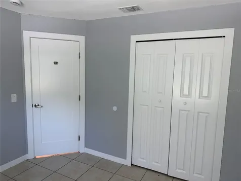 712 Parkwood Avenue Groveland FL 34736