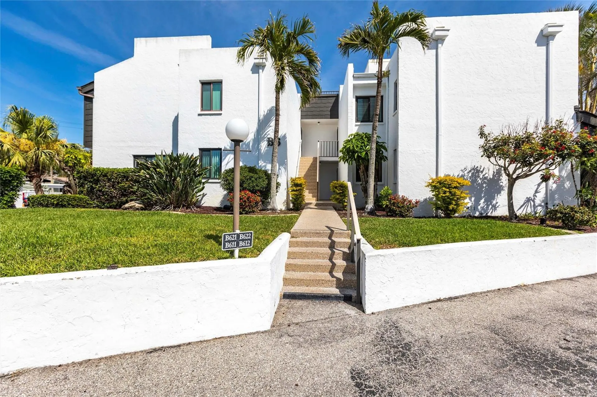 2955 N Beach Road Englewood FL 34223