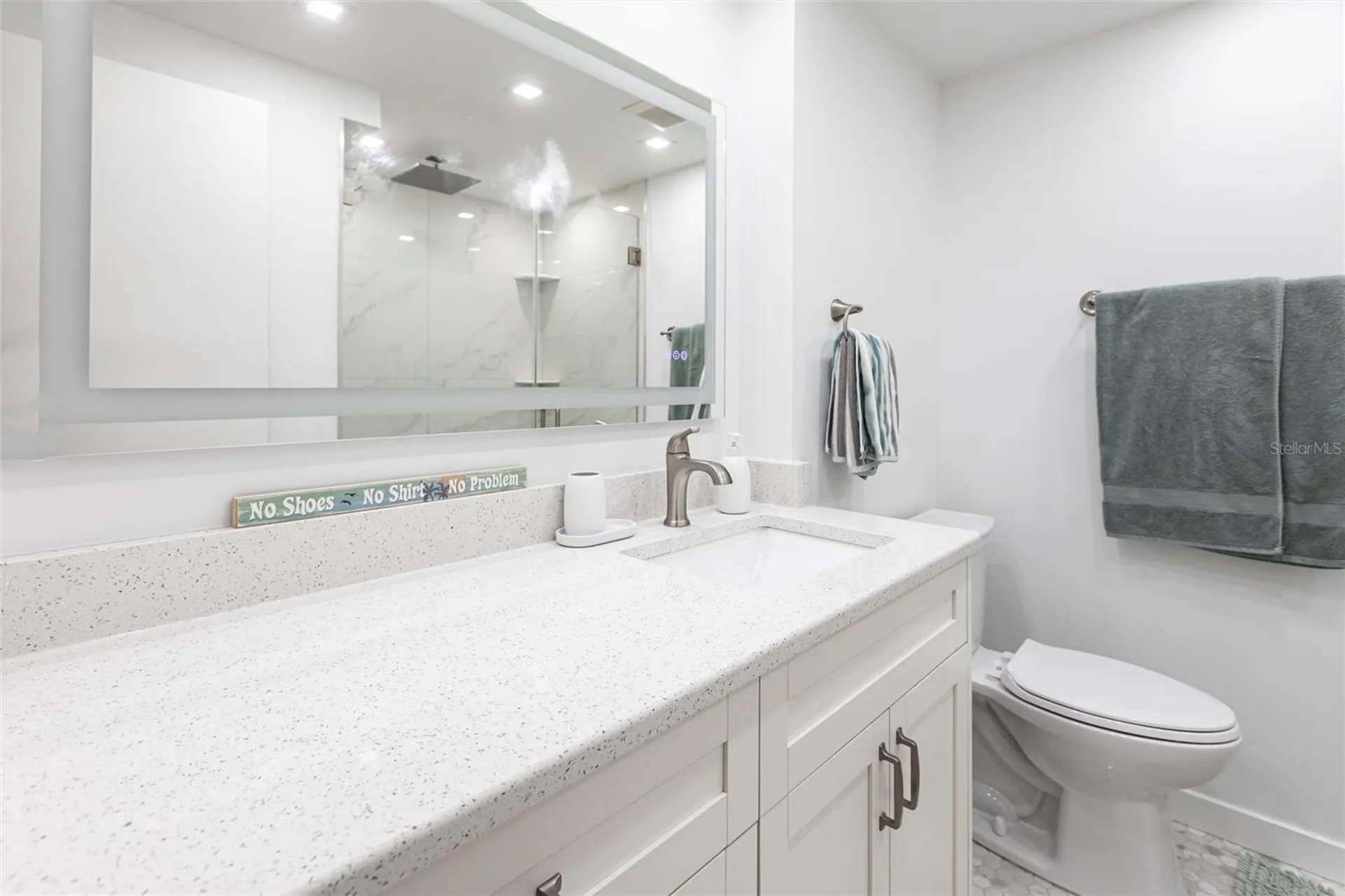 2955 N Beach Road Englewood FL 34223
