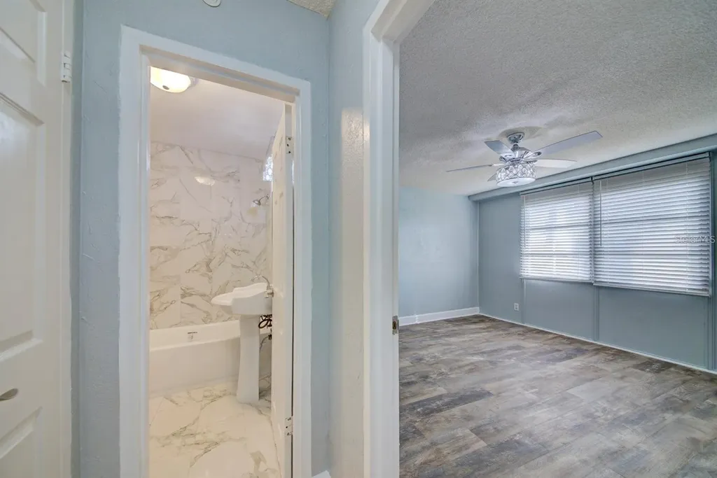 3315 58th Avenue S St Petersburg FL 33712