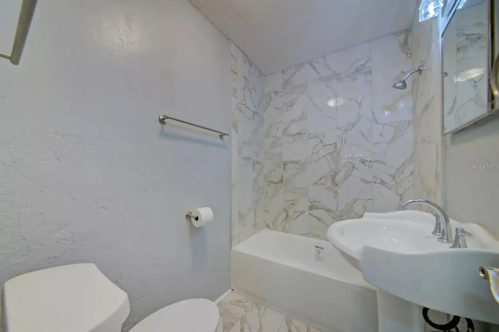 3315 58th Avenue S St Petersburg FL 33712