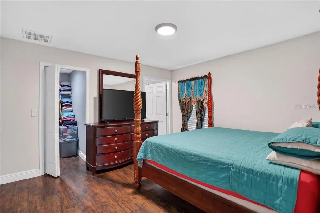 1607 E Linebaugh Avenue Tampa FL 33612