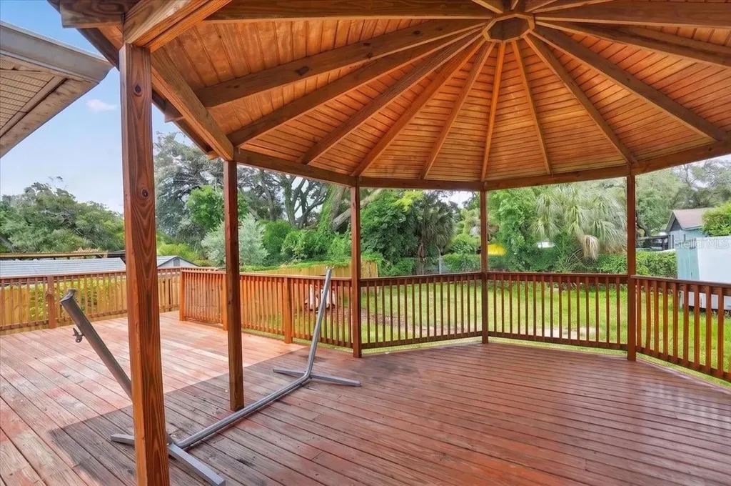 1607 E Linebaugh Avenue Tampa FL 33612