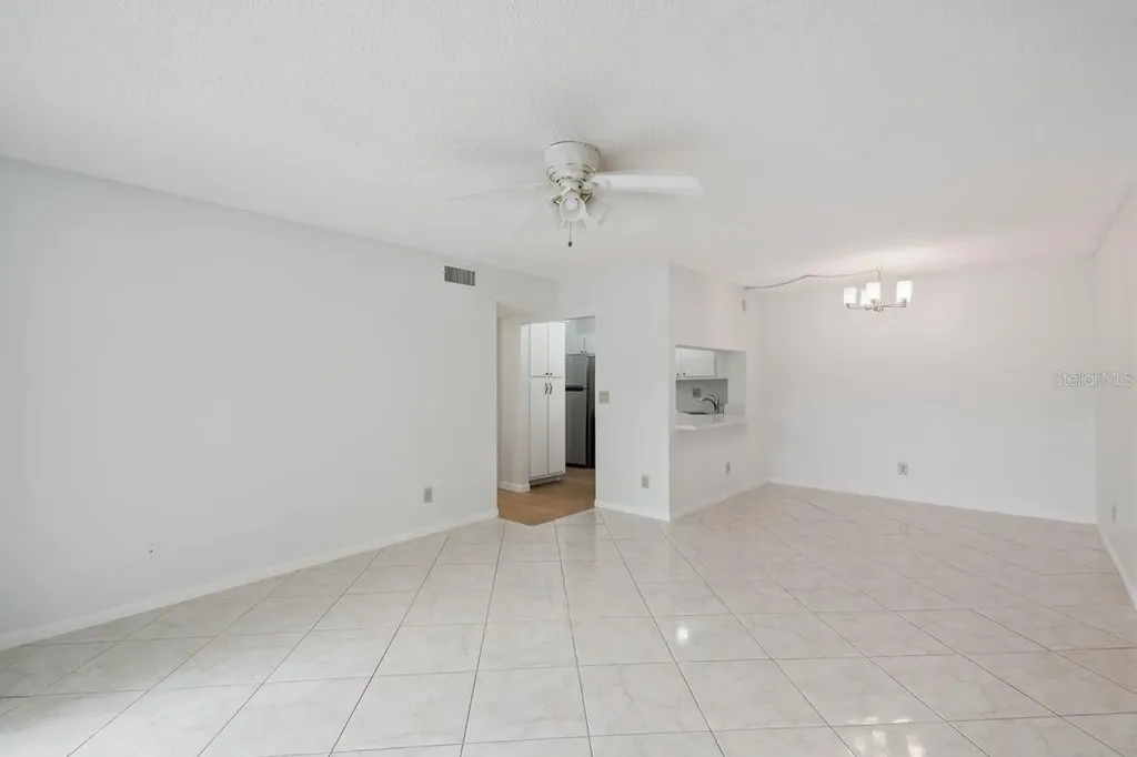 8215 Sun Spring Circle Orlando FL 32825
