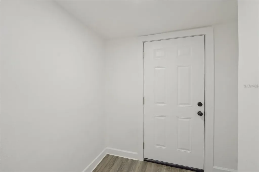 2111 E Ellicott Street Tampa FL 33610