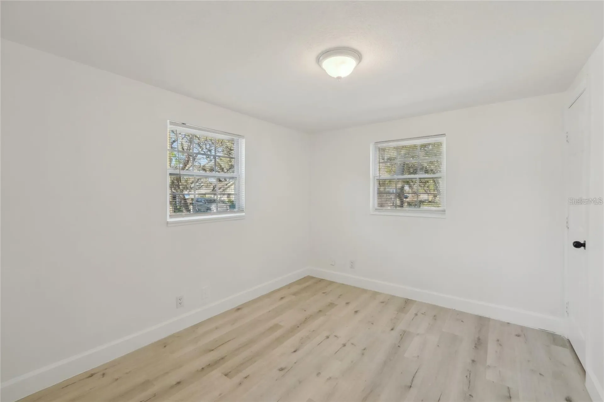 2111 E Ellicott Street Tampa FL 33610