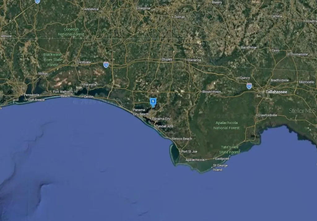 1990 Country Club Drive Lynn Haven FL 32444
