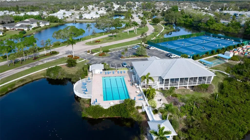 506 Woodstork Circle Bradenton FL 34209